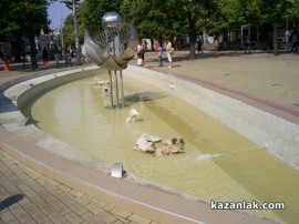 Почистиха шадравана / Новини от Казанлък