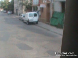 Паркиране по тротоарите в Казанлък