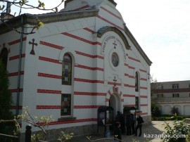 Хор “Искра“ участва в празнична храмова служба / Новини от Казанлък