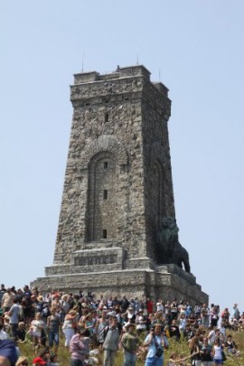 135 г. Шипченска епопея ще завърши с мащабни походи и възстановки на Върха на Свободата  / Новини от Казанлък