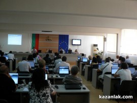 Общински съвет заседава за 15 минути / Новини от Казанлък