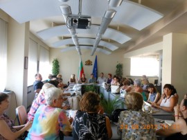 Кетърингови доставки на храна в детските ясли, градини и старческите домове започват от септември / Новини от Казанлък