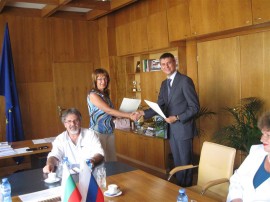 Галина Стоянова приема лично Кмета на Толияти  / Новини от Казанлък
