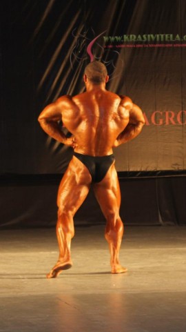 Атанас Николаев стана абсолютен шампион по културизъм