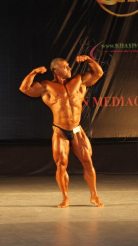 Атанас Николаев стана абсолютен шампион по културизъм