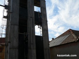 Пожарникарите празнуват в очакване на нова сграда