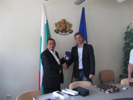 Индонезийци поискаха побратимяване с Казанлък