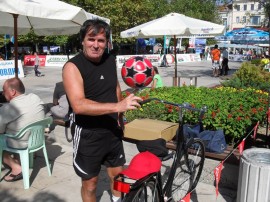 Шоумен ще подобрява рекорд на Гинес на връх Шипка / Новини от Казанлък