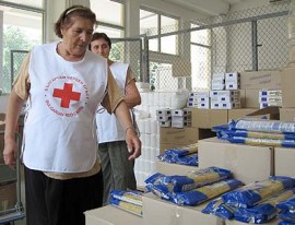 Близо 2000 казанлъчани с право на хуманитарни помощи от БЧК / Новини от Казанлък