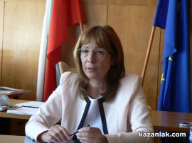 Галина Стоянова: Г-н Самарски, не аз водя войните в община Казанлък / Новини от Казанлък