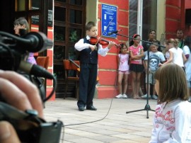 Днес се проведе музикална работилница  „Есенна дъга на изкуствата”