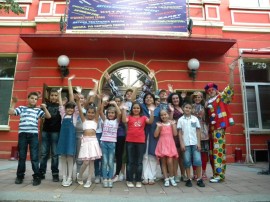 Урок  по театър на открито за децата на Казанлък / Новини от Казанлък