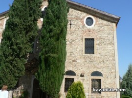  Ремонти за над половин милион лева текат в Община Казанлък