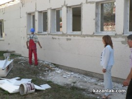  Ремонти за над половин милион лева текат в Община Казанлък / Новини от Казанлък