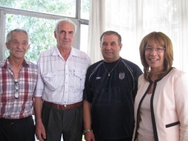 Кметът просълзи с речта си възрастни хора от Казанлък