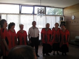 Кметът просълзи с речта си възрастни хора от Казанлък