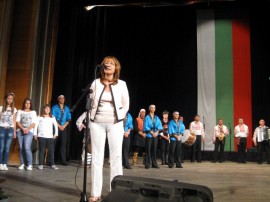 С празничен концерт Община Казанлък зарадва хората от третата възраст