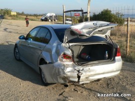 Тежка катастрофа с пострадал близо до Казанлък