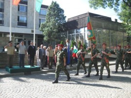 Казанлъшки военни с награди за празника на 61-ва Стрямска бригада / Новини от Казанлък