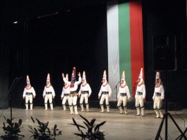 С празничен концерт Община Казанлък зарадва хората от третата възраст / Новини от Казанлък