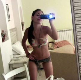 Казанлъшка девойка е сред най-сексапилните българки