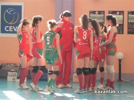 Девойките на „Казанлък волей”  стартираха с 4 победи / Новини от Казанлък