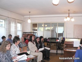 С обновени и пълни зали НЧ “Възродена Искра“ откри новия творчески сезон