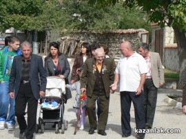 Дядо Руси отпразнува 100 годишнината си и разкри тайната на дълголетието