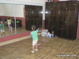 С обновени и пълни зали НЧ “Възродена Искра“ откри новия творчески сезон