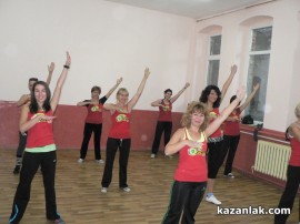 С обновени и пълни зали НЧ “Възродена Искра“ откри новия творчески сезон