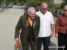 Дядо Руси отпразнува 100 годишнината си и разкри тайната на дълголетието