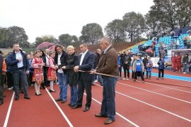Деца от школата на Пендарева спечелиха злато. Бойко Борисов преряза лентата на стадиона в Русе / Новини от Казанлък