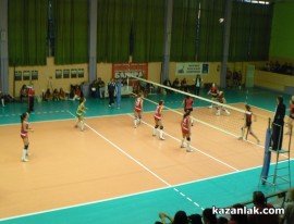 Видео: Казанлък волей разгроми Локомотив - София