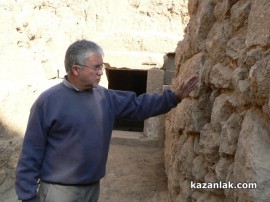 Видео: Показаха откритията от гробницата край Бузовград