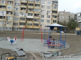 Изграждането на “Казанлъшки оазис“ продължава и през уикенда