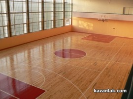 Дебютно състезание за обновената зала на стадион “Севтополис” / Новини от Казанлък