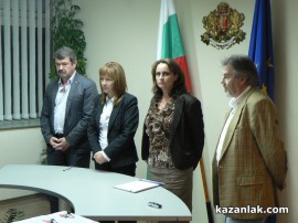 Галина Стоянова връчи ключовете на новодомци