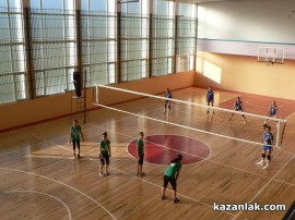 Момичетата на „Казанлък волей“ разбиха конкурентите си
