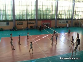 Момичетата на „Казанлък волей“ разбиха конкурентите си