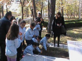 Деца от Казанлък и региона посетиха сградата на Полицията