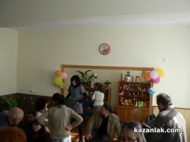 Мис България 2011 и Кметът подкрепиха благотворителна кампания