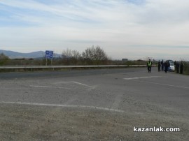 Видео: Англичанин приземи автомобил в нива