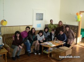 Ваня Пенева подкрепи децата с увреждания