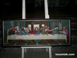 Един мъж и 22 дами се включиха в Областната изложба на гоблени в Казанлък