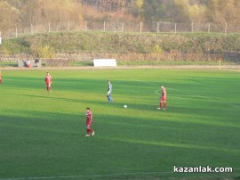 Розите победиха с 3:0 в последния домакински мач за годината