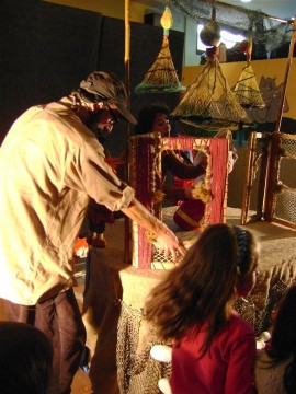 Безплатен куклен театър за децата на Казанлък