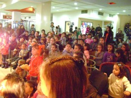 Безплатен куклен театър за децата на Казанлък