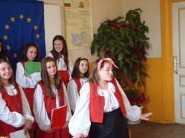 В Енина отбелязаха годишнината от влизането на България в ЕС