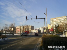 Минусовите температури блокираха светофарното устройство на моста / Новини от Казанлък