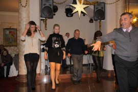 Алфредо Торес и Петър Радев учиха казанлъчани на латино танци